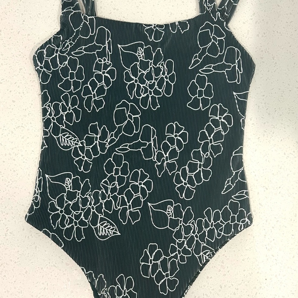 Taiswim Jordyn One Piece in Pua